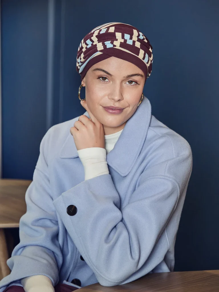 Turbante donna HocElma Viva 1608-4135 - Brown Stripes — collezione autunno/inverno 2026–2027